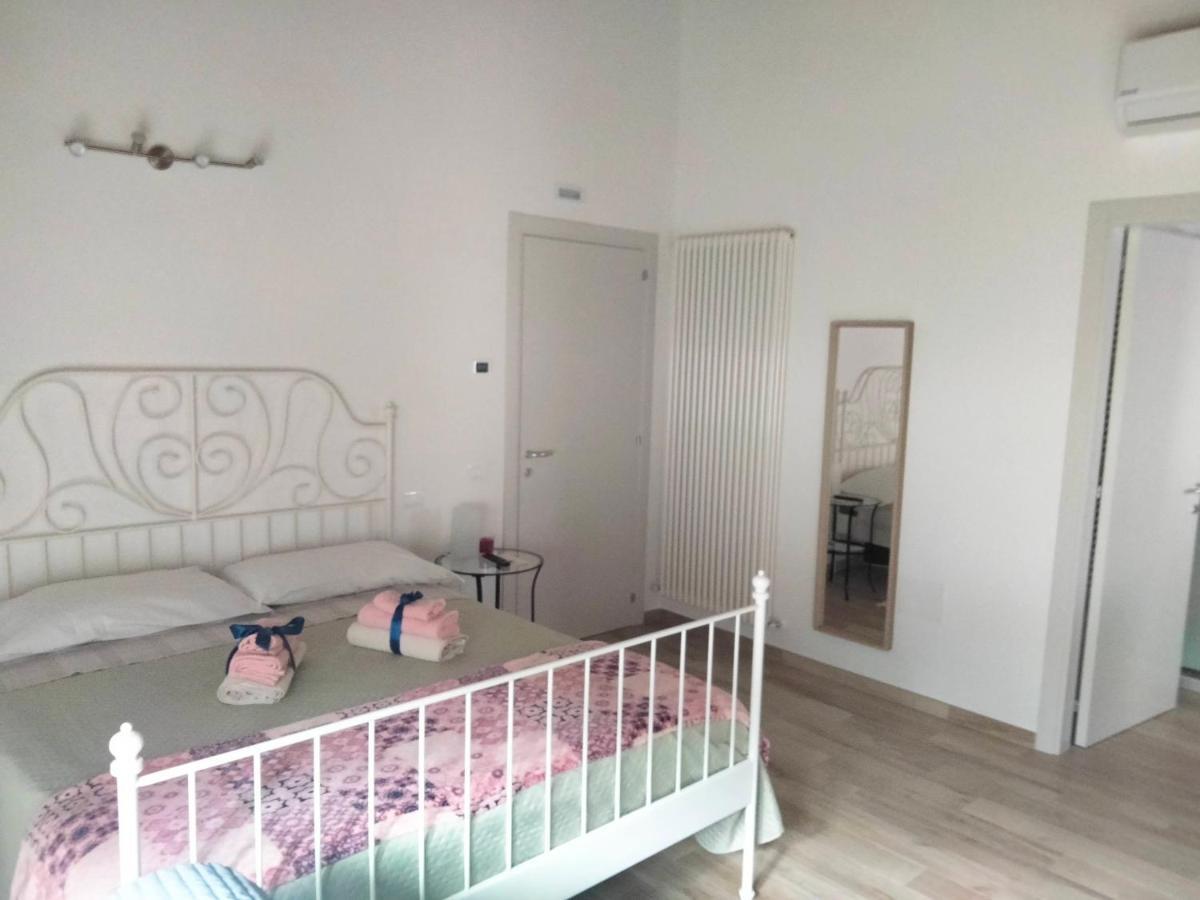 B&B La Casa Di Giuliana Cermignano 外观 照片